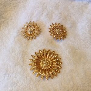 Gold Sunflower With Earring  Jewelry Set
